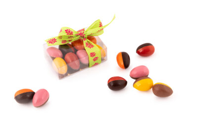 8 bonbon eitjes in een transparant doosje - Uitverkocht