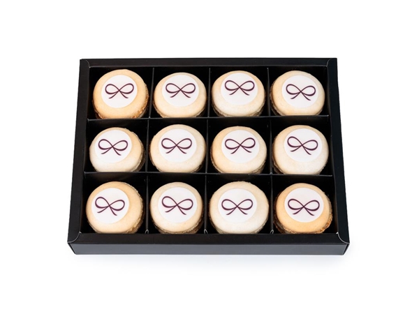 Twaalf macarons (met/zonder logo)