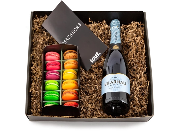 Giftbox zwart & 8 Macarons